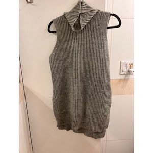 Monki Sleeveless Gray Long line Sweater Top with High Neck Size S BNWOT